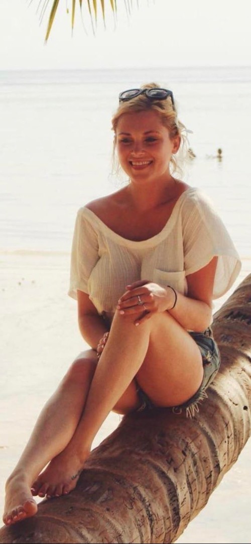 Eliza-Taylor-R0098d1d88d34ade9f9a.jpeg