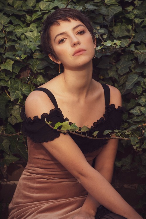 Ella-Hunt-R047.jpeg