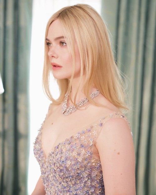 Elle_Fanning_-_Miles_Diggs_Golden_Globes_photoshoot__January_20260010.jpg