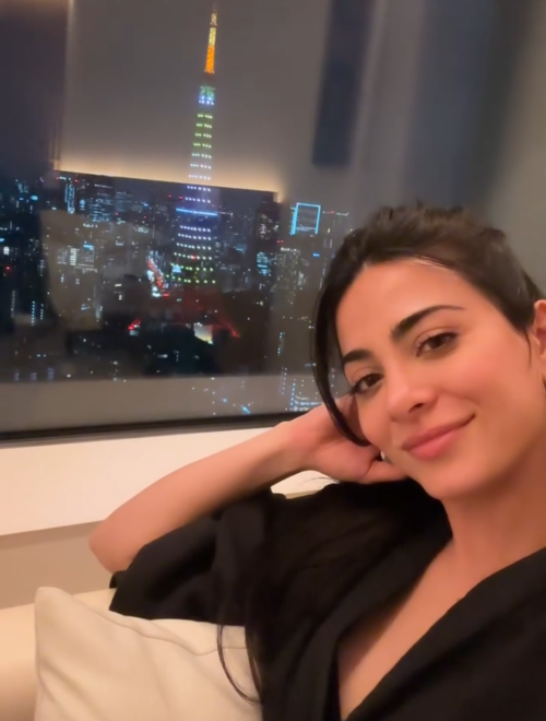 Emeraude-Toubia-R0165446e6a7004094ff.png