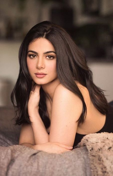 Emeraude-Toubia-R02549c674e83b121755.jpeg