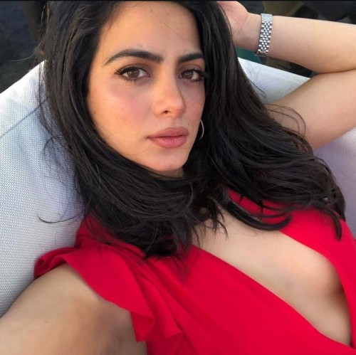 Emeraude-Toubia-R049b21f8f2027229c54.jpeg