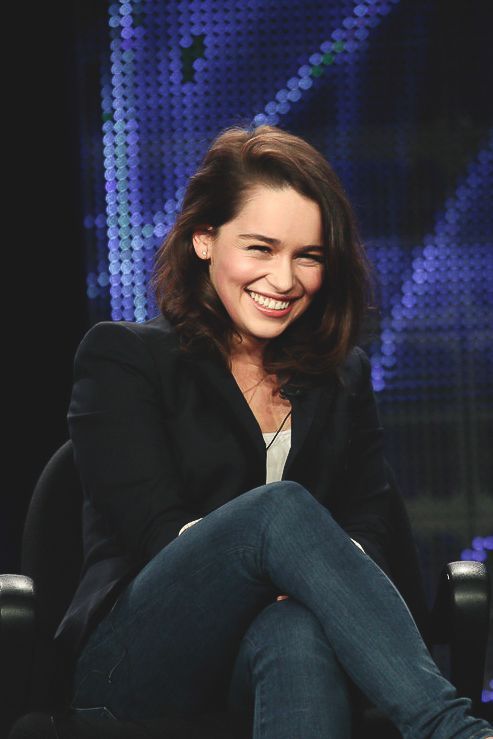 Emilia-Clarke-R005a704886c6cbda40e.jpeg