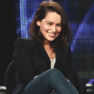 Emilia-Clarke-R005a704886c6cbda40e