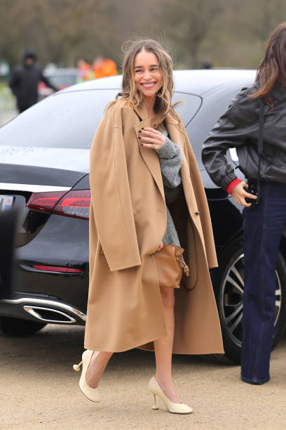 Emilia-Clarke-R0186c24d4bd61ec0a82.jpg