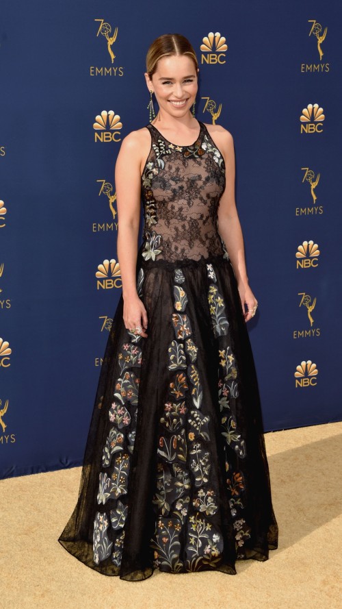 Emilia-Clarke-R025678b377880f7652a.jpg