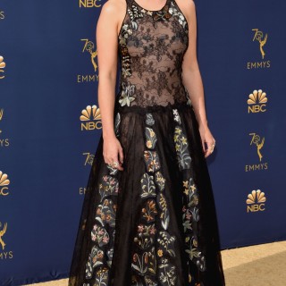 Emilia-Clarke-R025678b377880f7652a