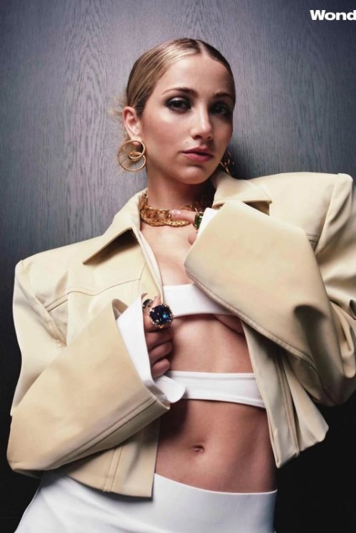 Emily-Rudd-R0138ef19f2f3429a04e.jpg