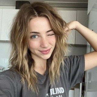 Emily-Rudd-R024c112978b99cb75f1