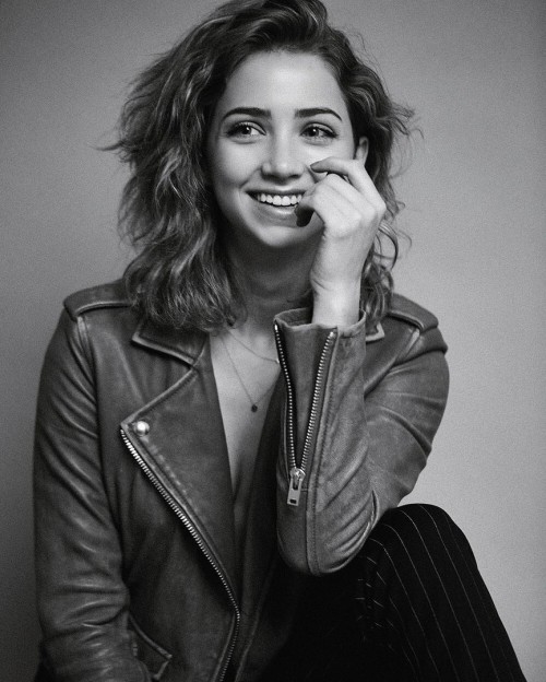 Emily-Rudd-R0325fd8e7c61df2416f.jpg