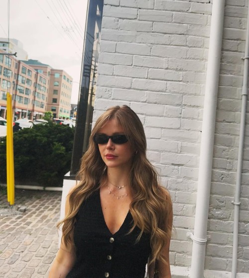 Erin-Moriarty-R035c6c98a6f17ac9beb.jpg