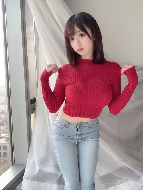 EsKxQ29VEAAoU0u61d713a4b58f1d4d.jpg