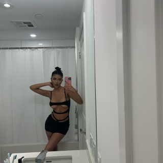 __dorsss, dorsyazdiani, Dorsa Yazdiani