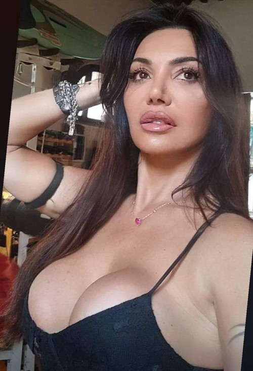 FB_IMG_1666589025369c0b7035272805b83.jpg