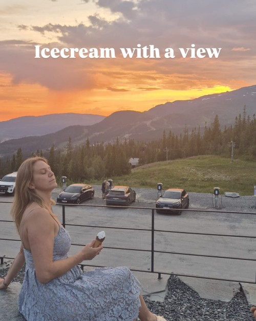 Falling-a-sleep-with-this-stunning-view-tonight----1464e10cd94d11594.jpg
