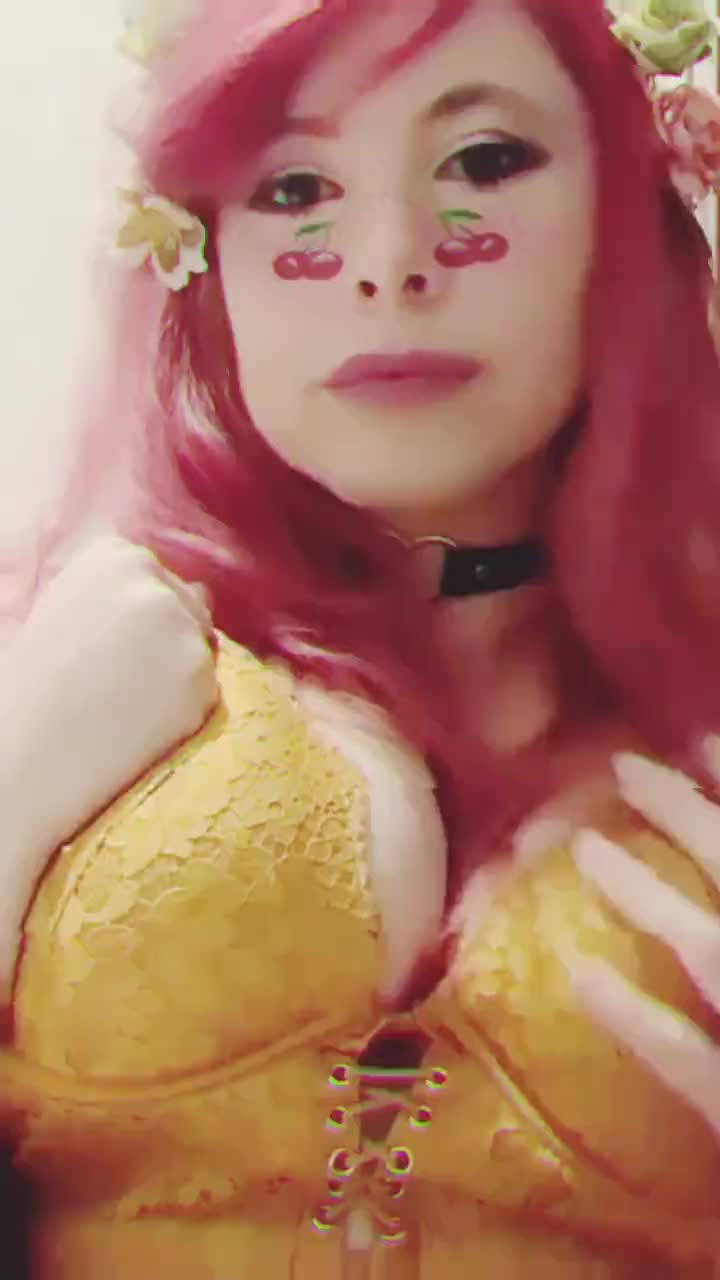 FeliniaFicona-1479280720786952193-20220107_033622-vid14474bfb9611f8d7b.mp4