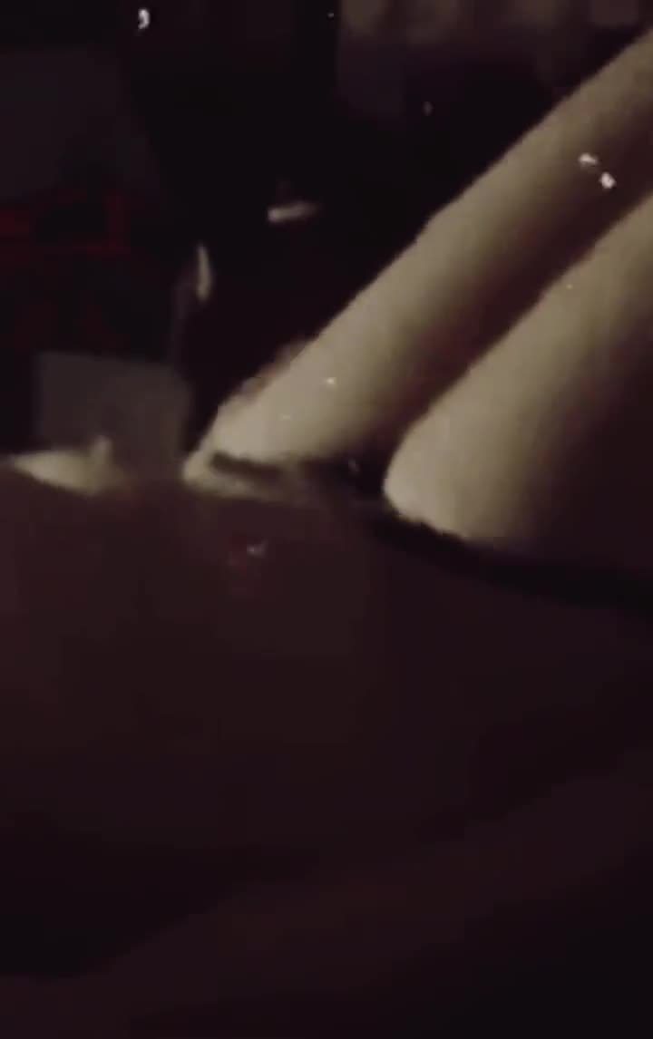 FeliniaFicona-1489380349205528576-20220204_002841-vid1c92f6b618c45d939.mp4