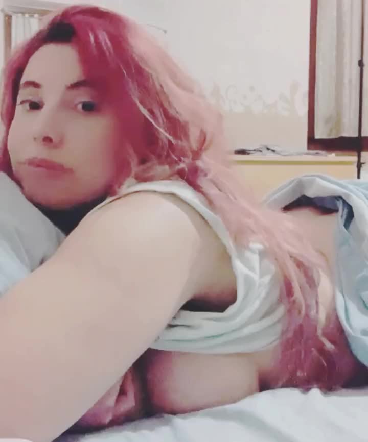 FeliniaFicona-1499892405046292480-20220305_003950-vid114380d87698caa8f.mp4