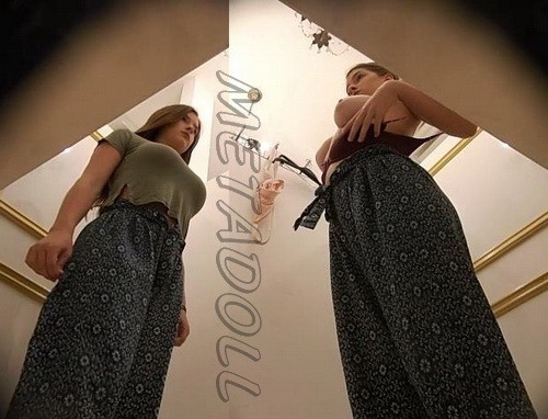 FittingRoom17-18d1ae69ea9f67c9596.jpg
