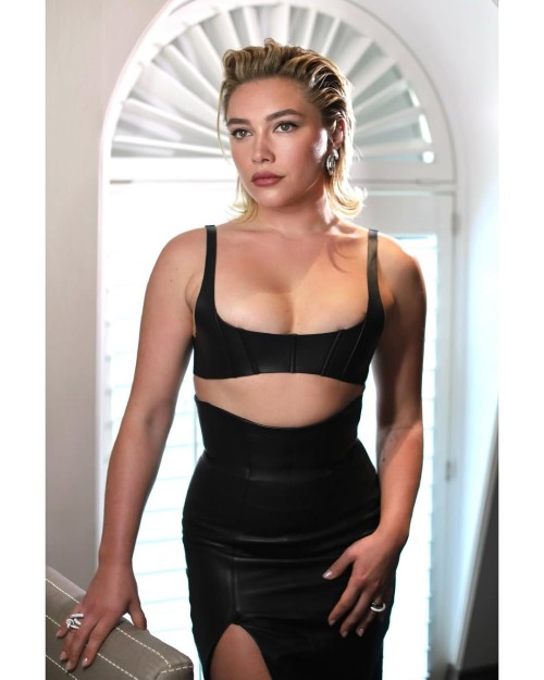 Florence-Pugh-R015d1e842138b82b72c.jpg