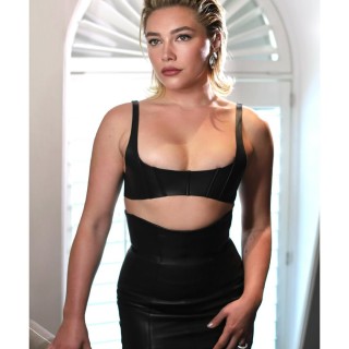 Florence-Pugh-R015d1e842138b82b72c