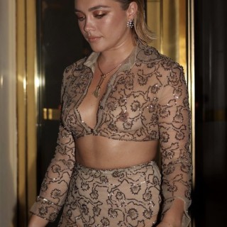 Florence-Pugh-R019f949bfa87d290405