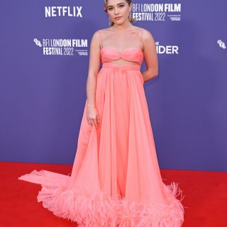 Florence-Pugh-R05322b6cbfa13f641c6