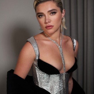 Florence-Pugh-R057b5bca423b2450244