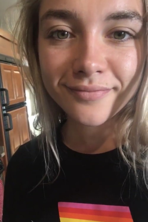 Florence-Pugh-R058a289d9d140c518c6.jpg