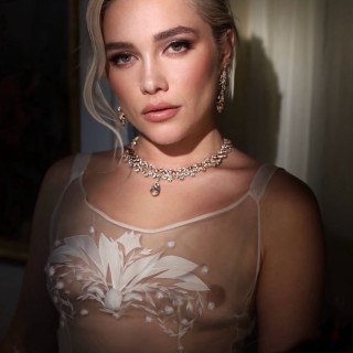 Florence-Pugh-R061c92aa5370b70c6ca