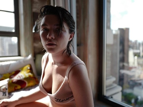 Florence-Pugh-R074d97a723ff37fb4ba.jpg