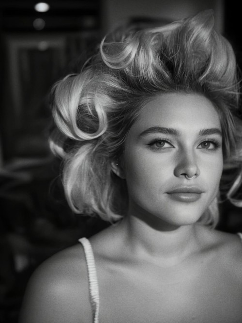 Florence-Pugh-R0762a40b16c3069891a.jpg