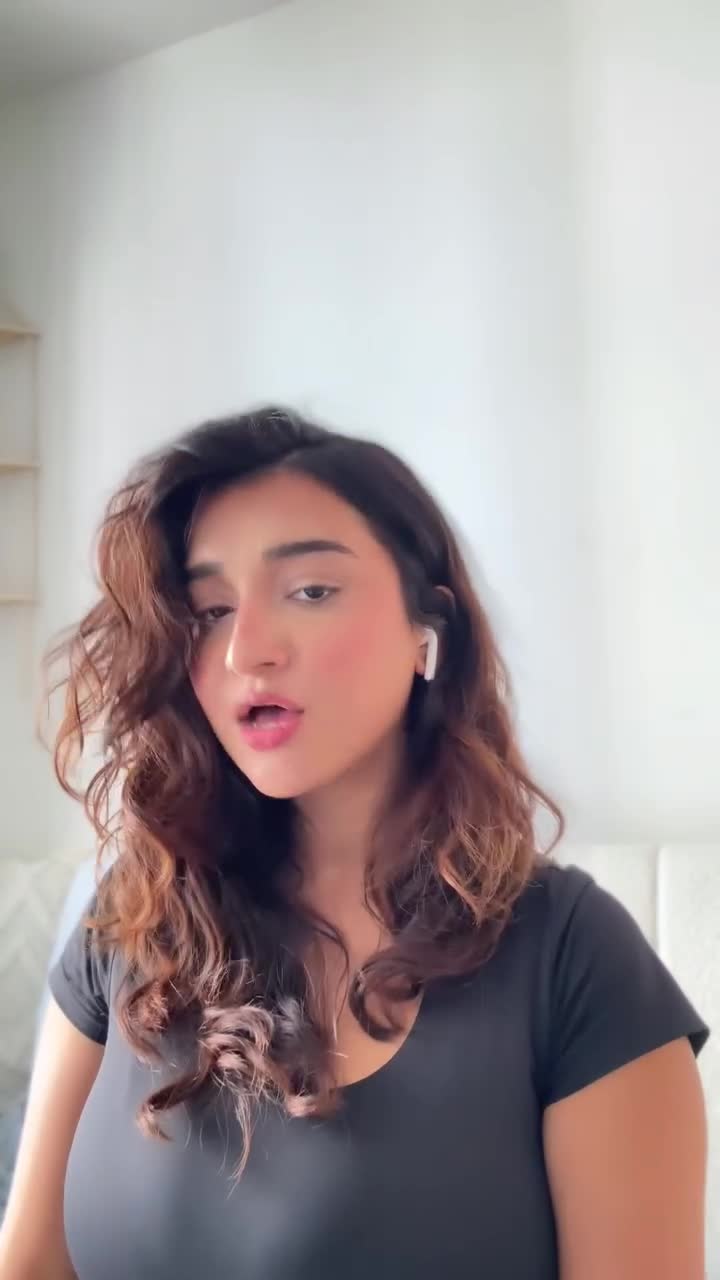 Getting-in-on-the-trend-before-its-over-..Dress-from-shein_ca---find-it-using-code-PDWE8SHE521e5638b71280ee.mp4