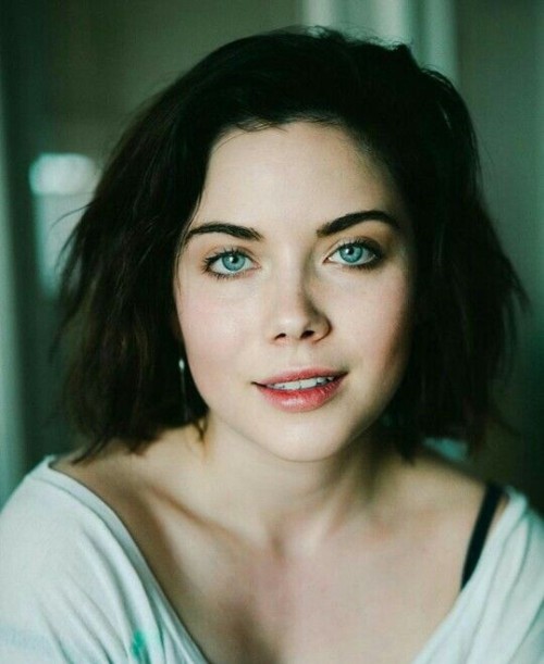 Gracie-Gillam-R00991d174f7a12ca4f7.jpeg