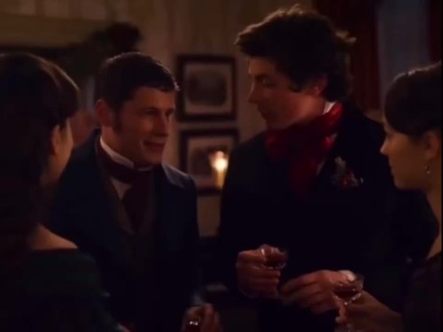 Hailee-Steinfeld-R012.mp4