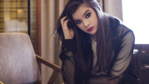 Hailee-Steinfeld-R058.jpg