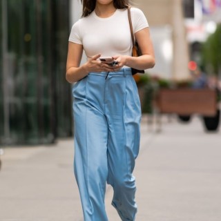 Hailee-Steinfeld-R080