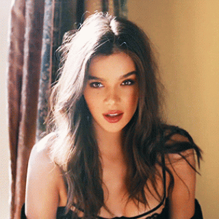 Hailee-Steinfeld-R162