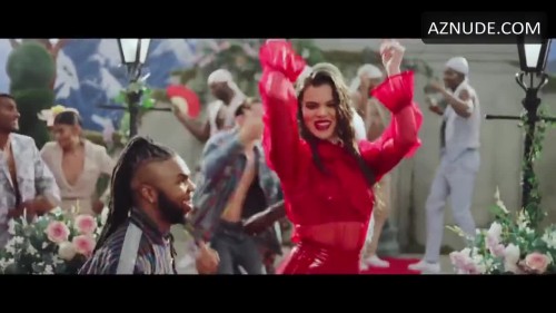 Hailee-Steinfeld-R268.mp4