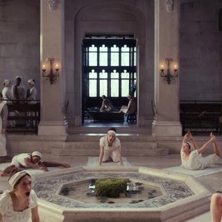 Hailee-Steinfeld-R269