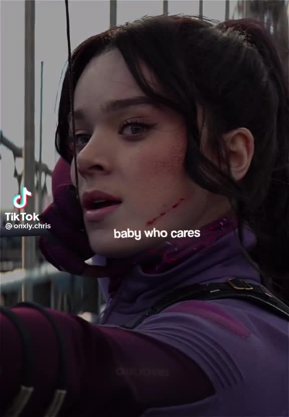 Hailee-Steinfeld-R271.mp4