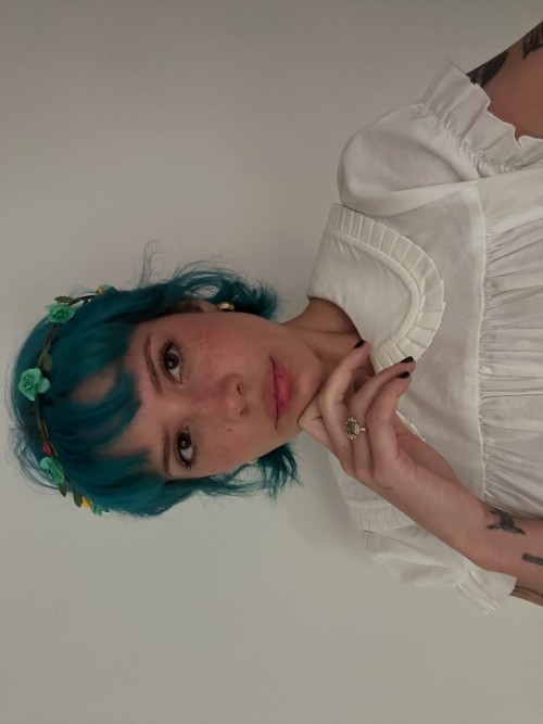 Halsey-R010204c4890844c58f0.jpg
