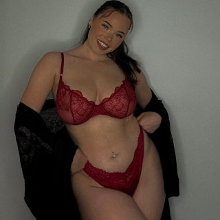 Happy_selfcare_day_lingerie2-12a2a71722c2cf347