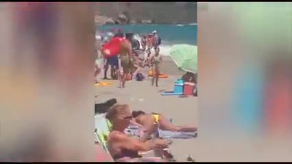 Hot-Girl-Masturbating-and-Moaning-in-Public---WTF-Is-this-ok-_4e2060f9bc3c28f4.mp4