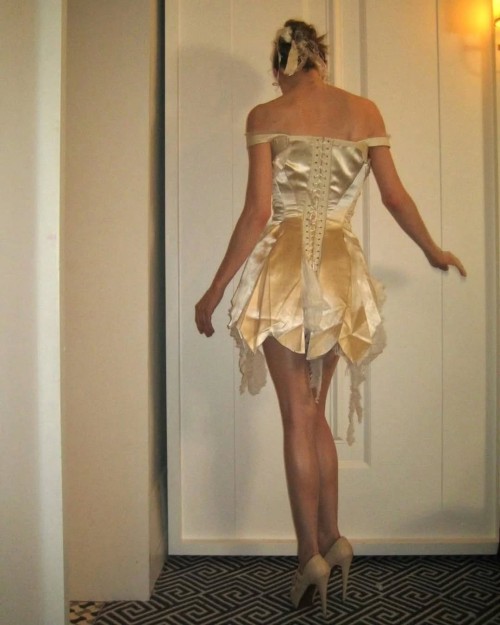 Hunter-Schafer-getting-ready-for-the-Met-Gala-Afterparty-I-dont-know-how-to-say-it-but-you-all-are-the-best.-I-received-so-many-DMs-from-you-like--When-are-you-posting-the-other-Afterpc86da5b35a7298b1.jpg