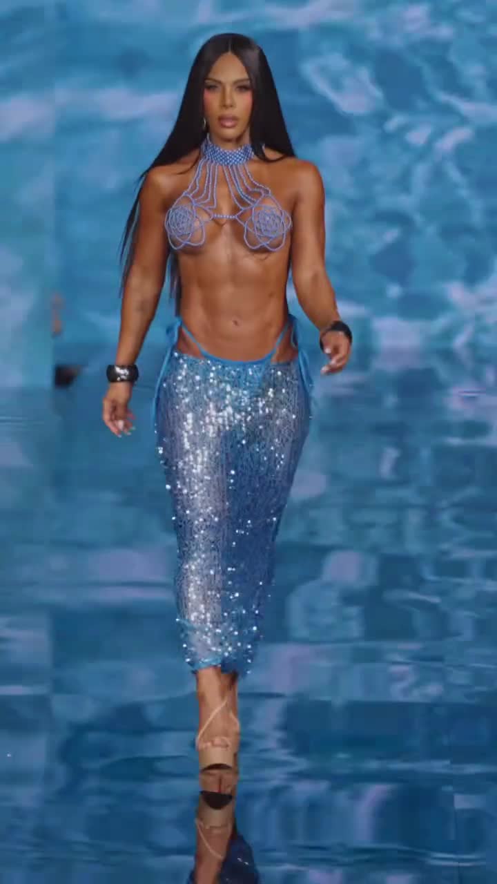 I-Born-for-this-Puerto-Rico-en-la-casa-divamodafashioncouturea5a6a1139536f860.mp4