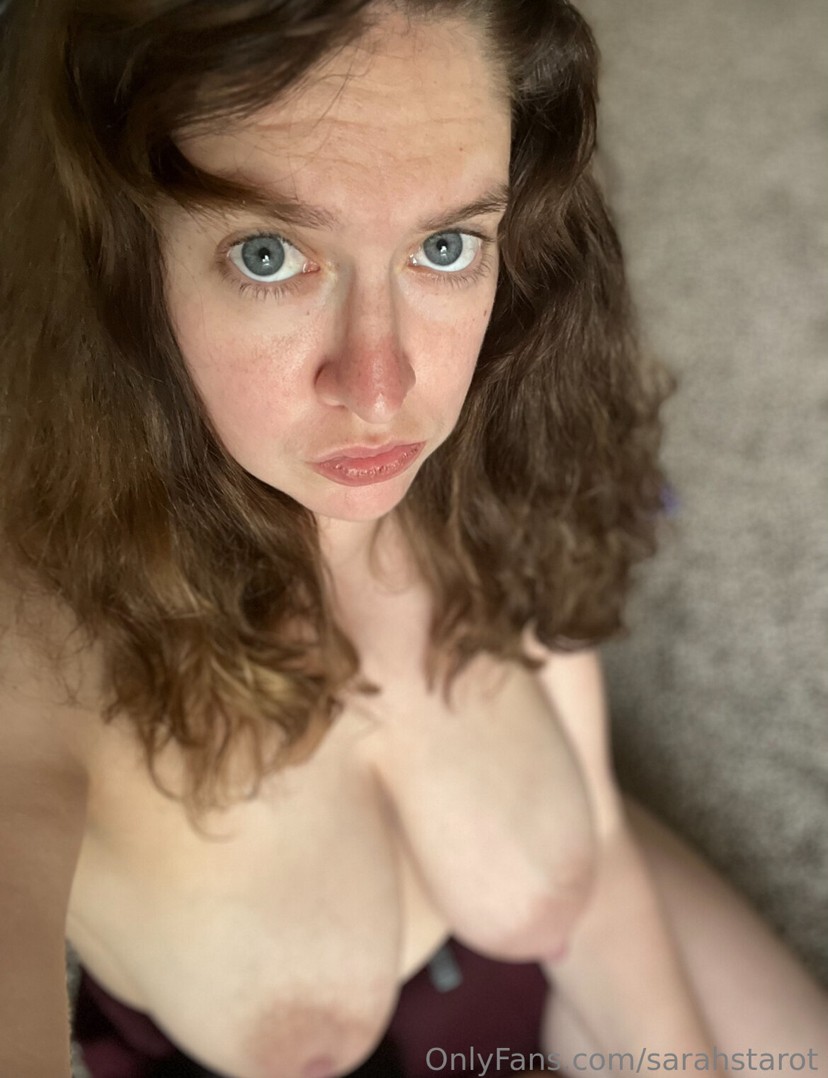 anyone have Sarah the tarot youtuber