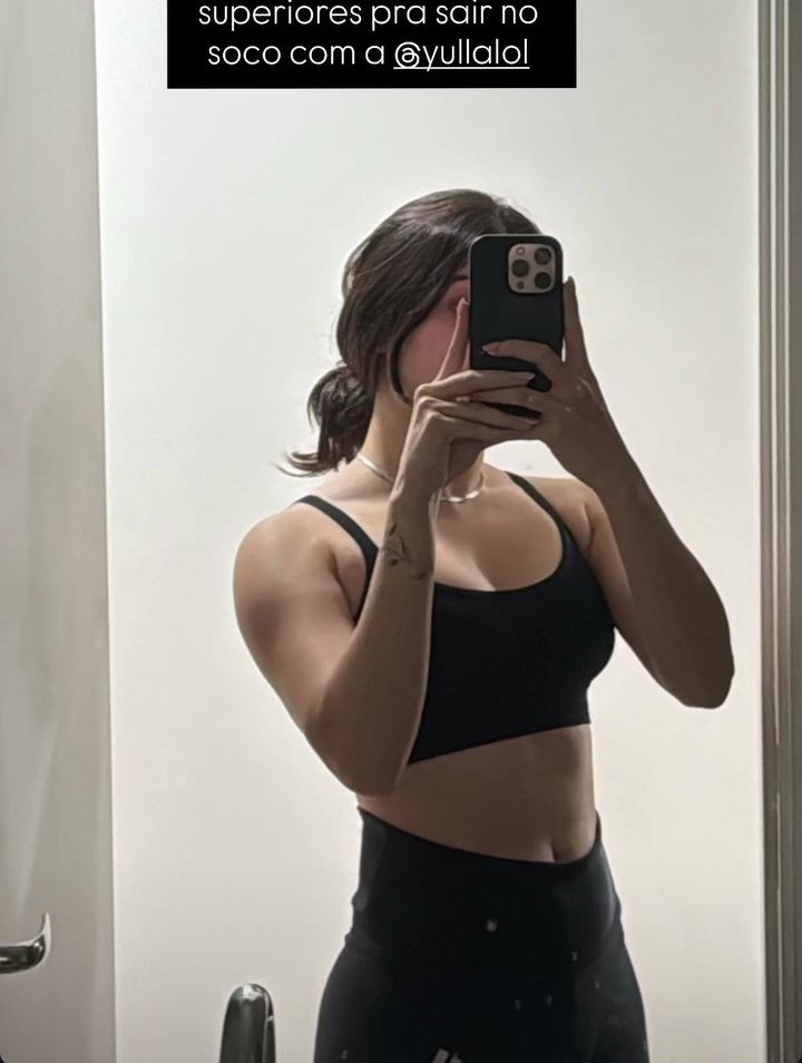 yayahuz (@_ingridlarissa)