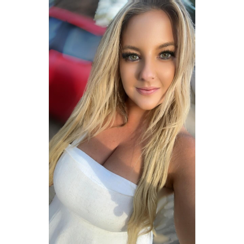 IMG_8999e7765f40d976e25c.png