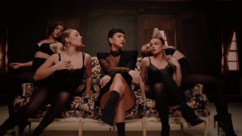 INNA-x-TAG---VKTM-Official-Video8c88de60be97e7e3.mp4